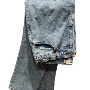 Abercrombie & Fitch The 90s Straight Ultra High Rise Jeans